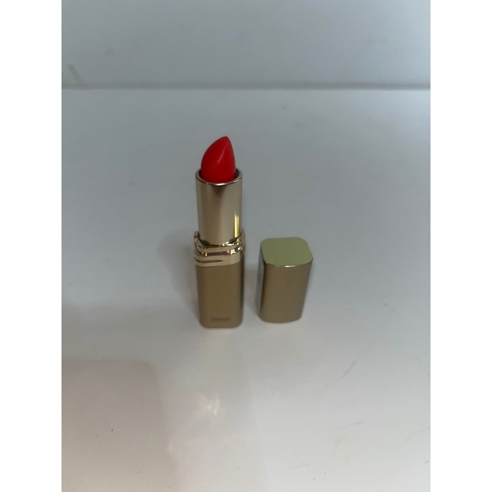 LOreal Paris Colour Riche Lipstick 260 Raspberry Rush Satin Finish Gold Tube